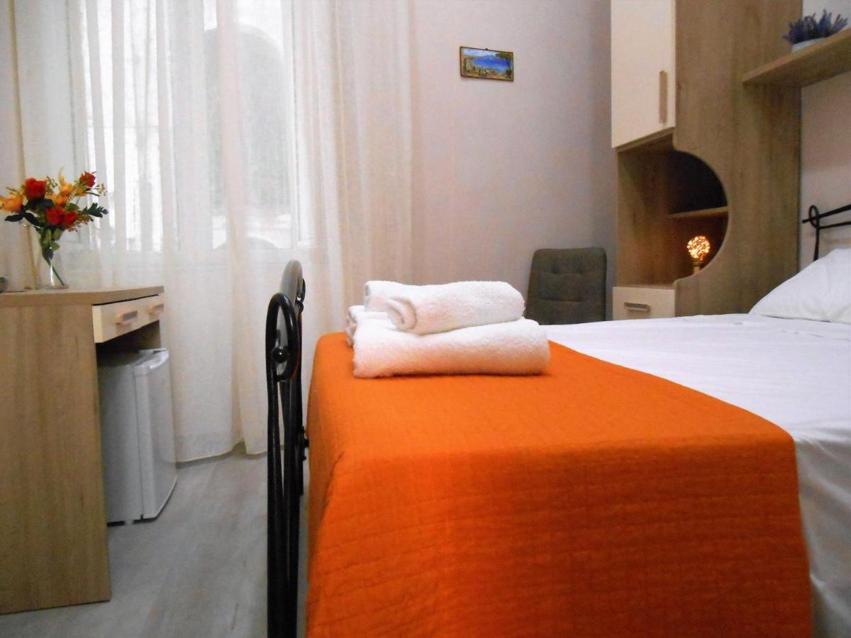 Essenza Di Napoli Bed & Breakfast Luaran gambar