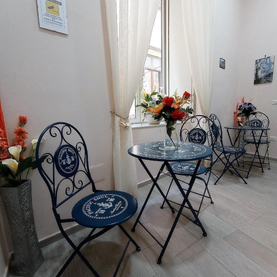 Essenza Di Napoli Bed & Breakfast Luaran gambar